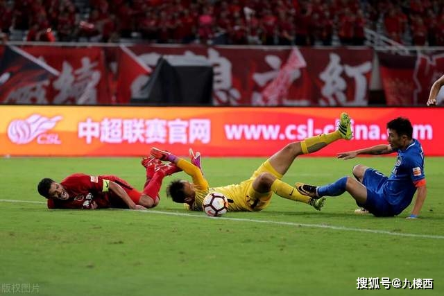 罗马诺：切尔西为查洛巴标价4000万欧，可刀，但2500万欧肯定不够